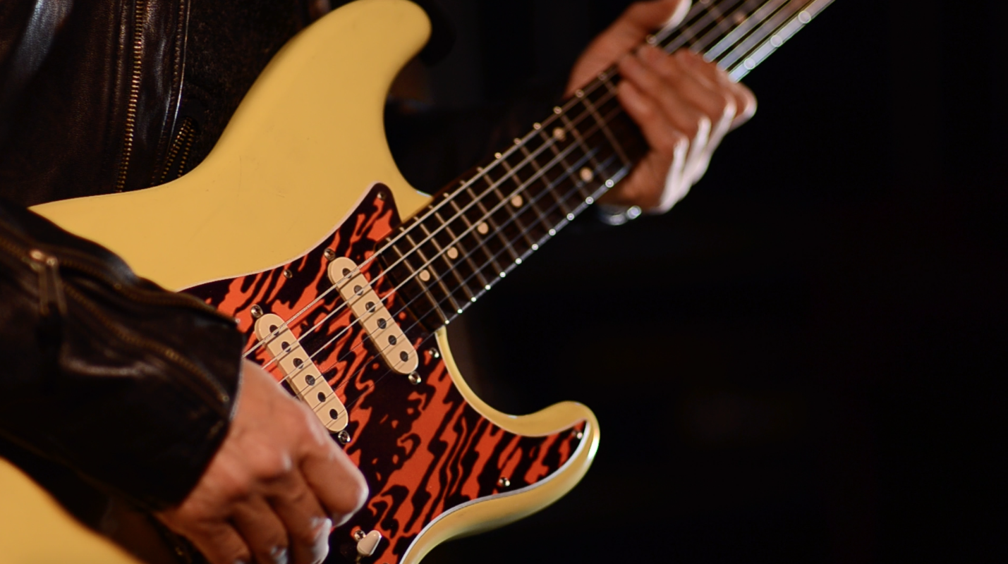 Stratocaster loaded with hand wound Bell-Tone pickups